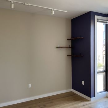 DaSilva Painting - Accent wall, living room - Painters Near Me DaSilva Painting - Accent wall, living room - Painters Near Me