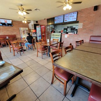 Omar's Pizzeria - interior - Pizza Near Me - Arcadia, California Omar's Pizzeria - interior - Pizza Near Me - Arcadia, California