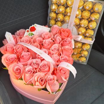Romero Flowers - Flowers and Chocolate arrangement - Flowers & Gifts Near Me - Fontana, California Romero Flowers - Flowers and Chocolate arrangement - Flowers & Gifts Near Me - Fontana, California