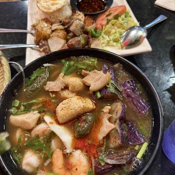 Anh Hong Restaurant - Bun Mam (3/5) - Vietnamese Near Me - Orlando, Florida Anh Hong Restaurant - Bun Mam (3/5) - Vietnamese Near Me - Orlando, Florida