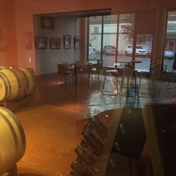 KC Wineworks - Nine great wines made with Missouri grapes on-site available in flights , by the glass or in bottles. - Wine Tasting Room Near Me - Kansas City, Missouri