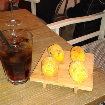 Bar delle Sirene - Rum and cola and other appetizers - Cafeteria Near Me