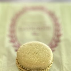 Ladurée - Pistachio Macaron | 2.9€