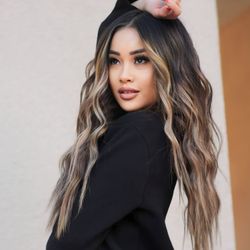 Komi Hair Salon - Revive & Enhance with 2 rows of Hand tied  Extensions 
Stylist: TELMA JACOBO
