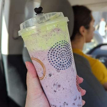 Motto Tea Cafe - Berry Yuki - Desserts Near Me - Pasadena, California