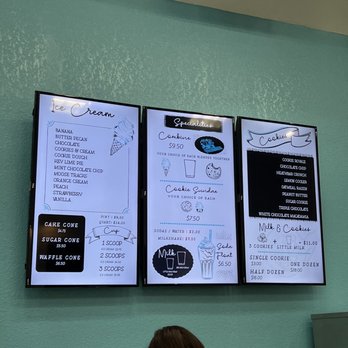 Cookies & Cream - Menu & flavors 8/18 - Bakeries Near Me - Nags Head, North Carolina
