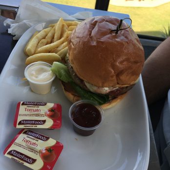 Scarborough Hotel - Burger not recommended.  It tasted like potato and beef ground together, not like a regular burger at all - sort of pasty. - Bars Near Me - Scarborough, NSW