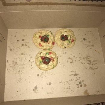 Viviz Bakery - Only 3 of the dozen remained after a few seconds after the box was opened.... - Desserts Near Me
