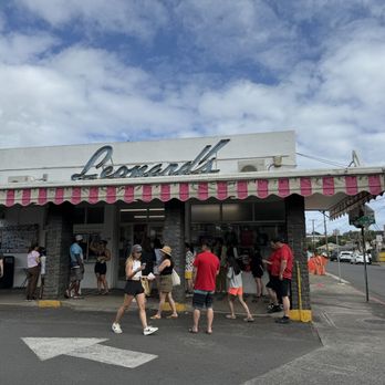 Leonard's Bakery - Bakeries Near Me - Honolulu, Hawaii Leonard's Bakery - Bakeries Near Me - Honolulu, Hawaii