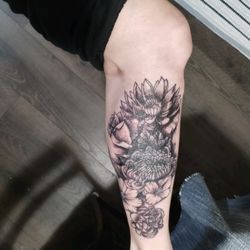 New Image Tattoo - Got my family's birth flowers