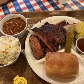 Spring Creek Barbeque - 3-Meat Combination - Barbeque Near Me - League City, Texas Spring Creek Barbeque - 3-Meat Combination - Barbeque Near Me - League City, Texas