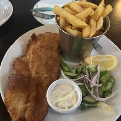 Garveys Bar & Restaurant - Fish and chips