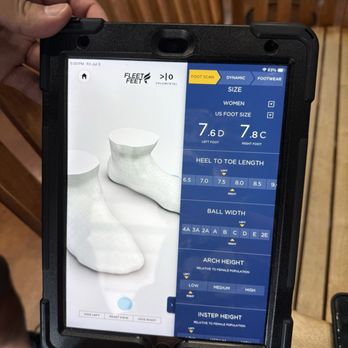 Fleet Feet - Woodway - Foot scanning analysis - Shoe Stores Near Me - Houston, Texas Fleet Feet - Woodway - Foot scanning analysis - Shoe Stores Near Me - Houston, Texas