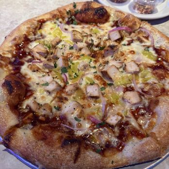 Bubba's 33 - BBQ Chicken Pizza - Burgers Near Me - San Antonio, Texas