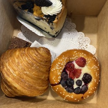 Heaven's Bistro Bakery - Bakeries Near Me - Austin, Texas Heaven's Bistro Bakery - Bakeries Near Me - Austin, Texas