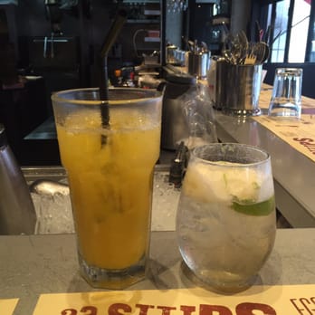 22 Ships - Drinks, the one on the right is called white sangria. The left one is a mango drink with coconut water. - Spanish Near Me - Hong Kong, HK 22 Ships - Drinks, the one on the right is called white sangria. The left one is a mango drink with coconut water. - Spanish Near Me - Hong Kong, HK