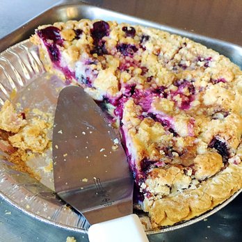 Peters BBQ - Blueberry pie - Barbeque Near Me - Ellinger, Texas