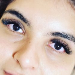 PCH Beauty - Mega volume lash extensions