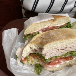 Giannoni's Deli