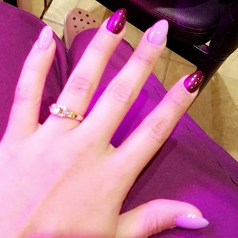 Lee Nails - Acrylic full set - Nail Technicians Near Me - Streamwood, Illinois