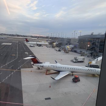 Delta Air Lines - Airlines Near Me Delta Air Lines - Airlines Near Me