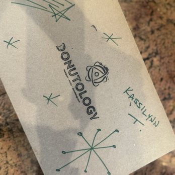 Donutology - Donuts Near Me - Kansas City, Missouri