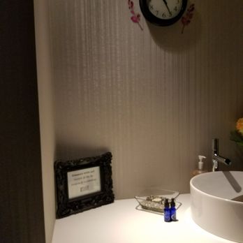 Bike Hotel Spa - The facial room - Skin Care Near Me - Bell Gardens, California