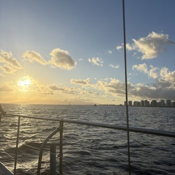 Oahu Catamarans - Boat Charters Near Me - Honolulu, Hawaii