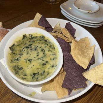California Pizza Kitchen - SPINACH ARTICHOKE DIP - Pizza Near Me - Honolulu, Hawaii California Pizza Kitchen - SPINACH ARTICHOKE DIP - Pizza Near Me - Honolulu, Hawaii