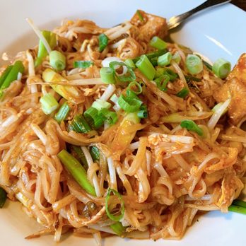 Cilantro Asian Bistro - Davie - Pad Thai Noodle with fried tofu - Asian Fusion Near Me - Davie, Florida Cilantro Asian Bistro - Davie - Pad Thai Noodle with fried tofu - Asian Fusion Near Me - Davie, Florida