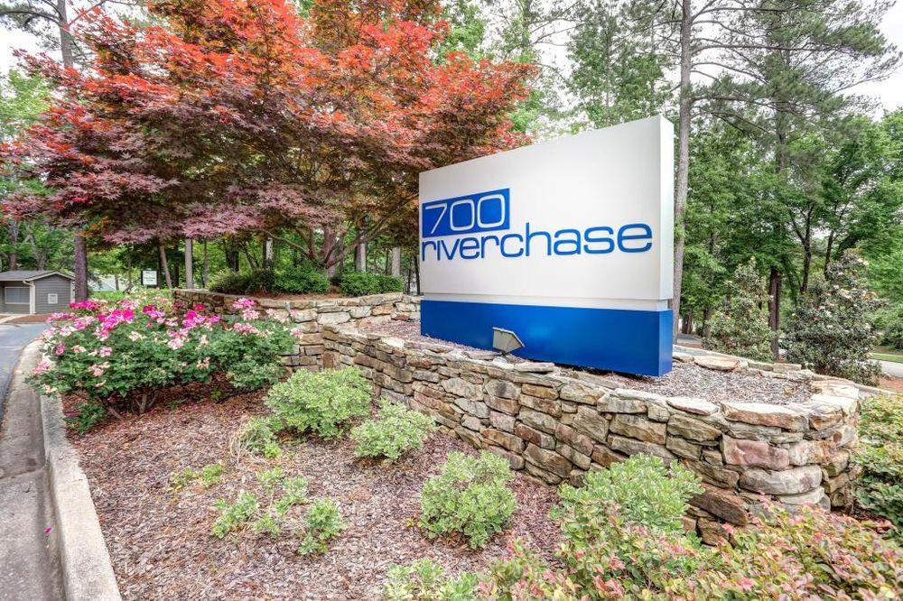 700 Riverchase - property management company in Hoover, AL