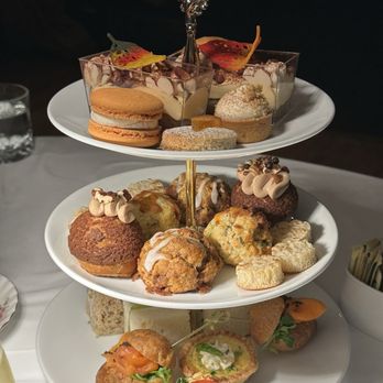 Bacchus Restaurant & Lounge - Lounges Near Me - Vancouver, British Columbia
