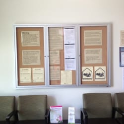 Stanford Health Care Tri-Valley - Valley Care Urgent Care , Dublin , CA waiting area . No notice of ER or anything stating how they BILL !