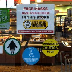 Kwik Trip - Kwik Trip Manitowoc, WI " Face Mask Required in this Store " sign