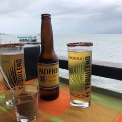 Las Olas - Beers with a great view of the lake