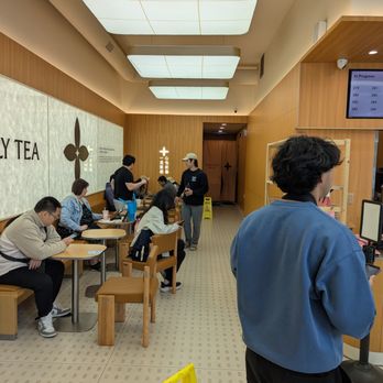 Molly Tea - Interior - Bubble Tea Near Me - Bellevue, Washington Molly Tea - Interior - Bubble Tea Near Me - Bellevue, Washington