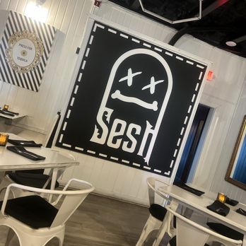 Sesh - Restaurant inside - Breweries Near Me - St. Petersburg, Florida