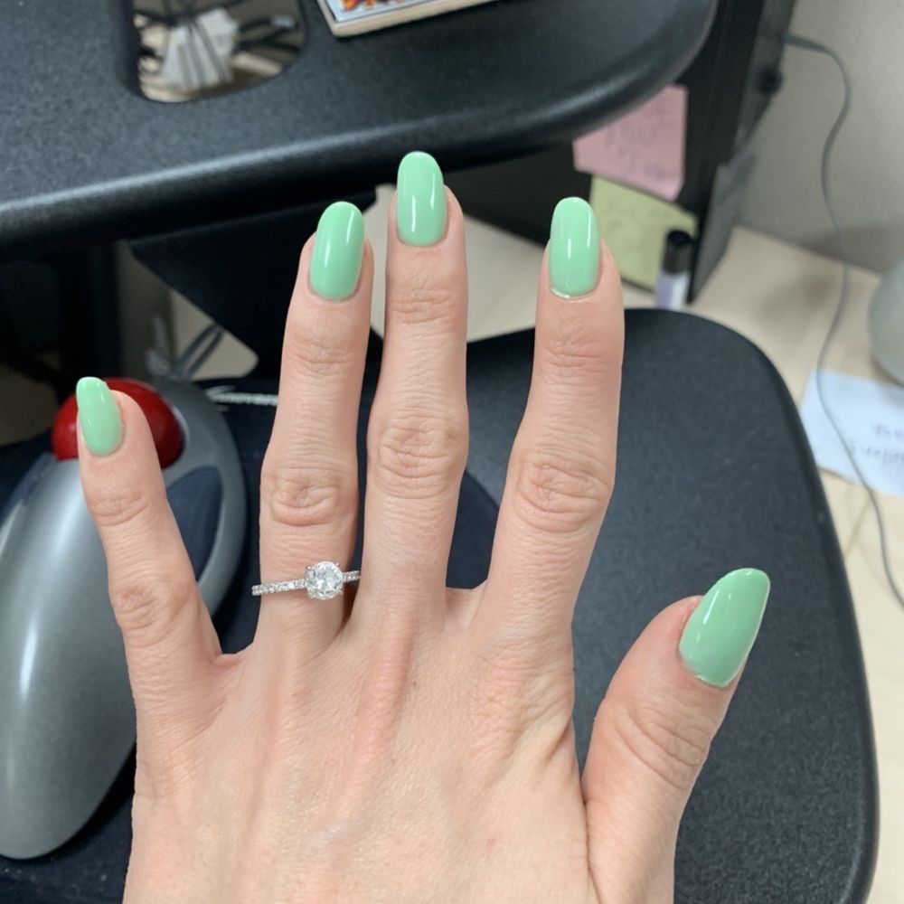 Spatini - Gel mani by Michelle - Skin Care Near Me - Petaluma, California Spatini - Gel mani by Michelle - Skin Care Near Me - Petaluma, California