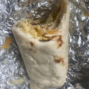 Twisted Sisters Bake Shop - Bland old egg and missing bacon taco - Cupcakes Near Me - Fredericksburg, Texas