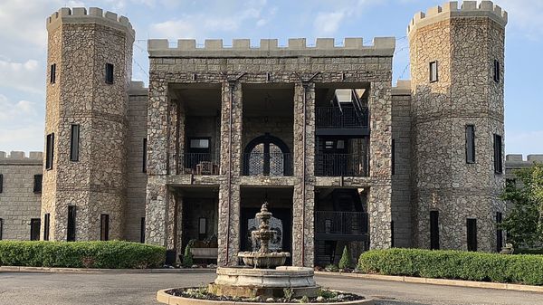 The Kentucky Castle by null