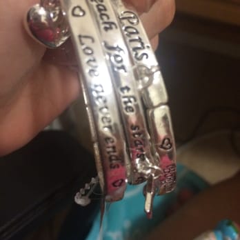 Claire's - $1 each - Accessories Near Me - Honolulu, Hawaii Claire's - $1 each - Accessories Near Me - Honolulu, Hawaii