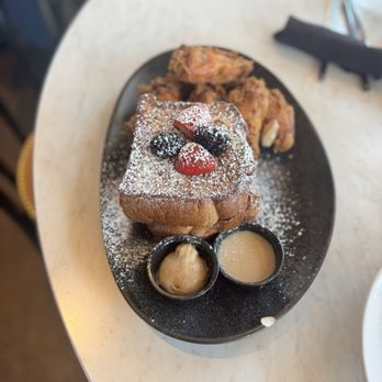 The Breakfast Club - Chicken & French Toast - Breakfast & Brunch Near Me - Silver Spring, Maryland