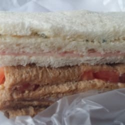 La Barcelonesa - Sandwiches de miga