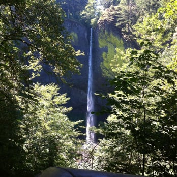Latourell Falls - View of Waterfall - Hiking Near Me - Portland, Oregon Latourell Falls - View of Waterfall - Hiking Near Me - Portland, Oregon