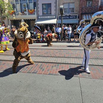 1. Disneyland Band