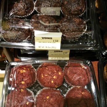 Vons - Red velvet and double chocolate muffins - Grocery Near Me - San Pedro, California Vons - Red velvet and double chocolate muffins - Grocery Near Me - San Pedro, California