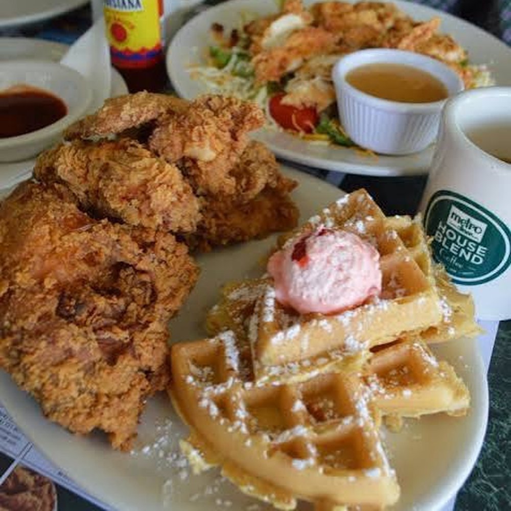 Fried Chicken & Waffle Fried Chicken & Waffle