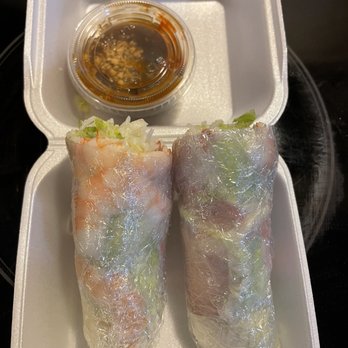 Jade Dragon - Spring roll (wrapped in Saran Wrap) - Vietnamese Near Me - Fargo, North Dakota Jade Dragon - Spring roll (wrapped in Saran Wrap) - Vietnamese Near Me - Fargo, North Dakota