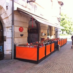Hello Monkey - Outdoor seating