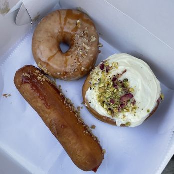 Fan-Fan Doughnuts - Guava Cheese, Pistachio Rose Lemon, Brown Butter Brown Sugar - Donuts Near Me - Brooklyn, New York Fan-Fan Doughnuts - Guava Cheese, Pistachio Rose Lemon, Brown Butter Brown Sugar - Donuts Near Me - Brooklyn, New York
